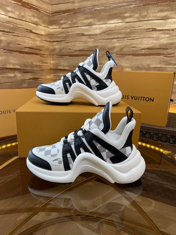 ルイヴィトン 靴 LV アークライト スニーカー レディース lv303282 ホワイト/ブラック N品 ヴィトンスニーカーレディース人気 - 画像 (5)