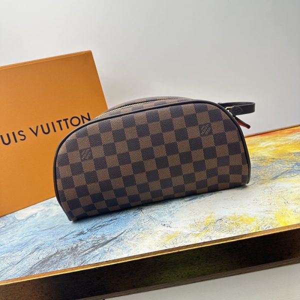 ルイヴィトン トゥルース トワレ キングサイズ ダミエエベヌ セカンドバッグ メンズ トラベル ポーチ N47527 N品 - 画像 (9)