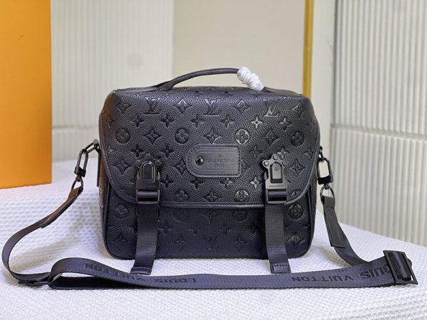 ルイヴィトン バッグ メンズ 黒
