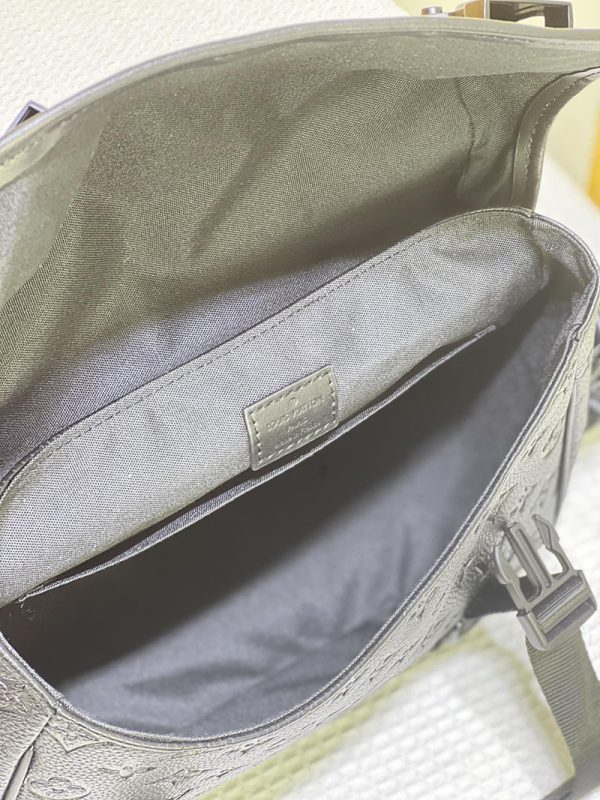 ルイヴィトン LV トレイル･メッセンジャー lv301291 ブラック N品 ルイヴィトン バッグ メンズ 黒 - 画像 (2)