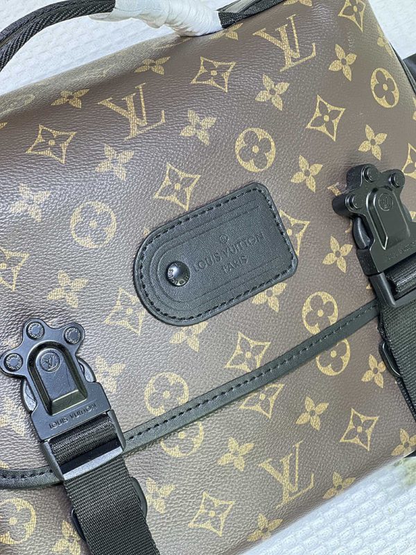 ルイヴィトン モノグラム マカサー LVトレイル メッセンジャー M46972 ショルダーバッグ N品 - 画像 (5)