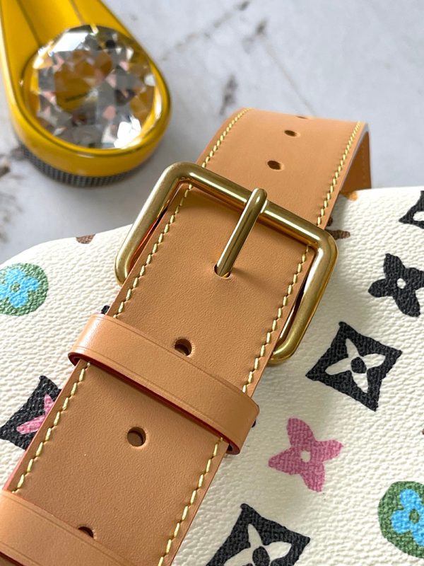 LOUIS VUITTON モノグラムクラギー ラッシュ・バムバッグ lv301317 バニラ 超N品 ルイヴィトン バムバッグ コーデ - 画像 (4)