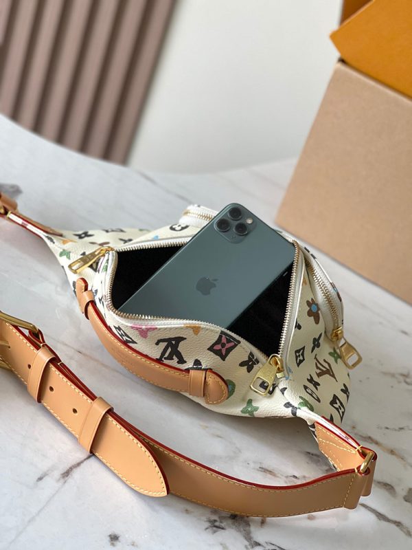LOUIS VUITTON モノグラムクラギー ラッシュ・バムバッグ lv301317 バニラ 超N品 ルイヴィトン バムバッグ コーデ - 画像 (3)