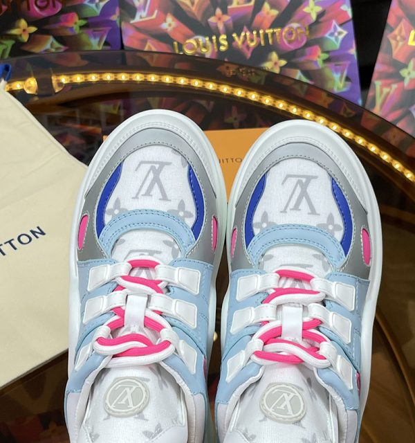 ルイヴィトン 靴 LV アークライト スニーカー レディース lv30356 ホワイト/スカイブルー N品 次に流行るスニーカー 2025 - 画像 (3)