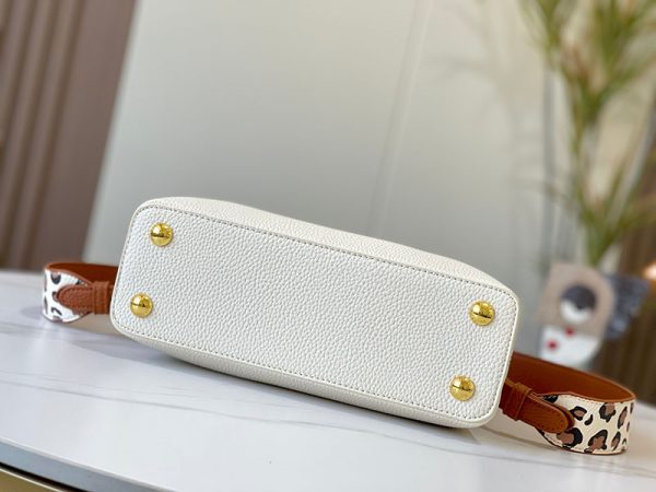ルイヴィトン カプシーヌ BB レオパード ショルダーバッグ lv301363 ホワイト N品 ルイヴィトン カプシーヌ 値上げ - 画像 (7)
