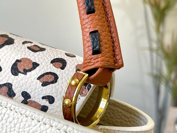 ルイヴィトン カプシーヌ BB レオパード ショルダーバッグ lv301363 ホワイト N品 ルイヴィトン カプシーヌ 値上げ - 画像 (5)