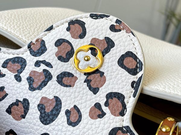 ルイヴィトン カプシーヌ BB レオパード ショルダーバッグ lv301363 ホワイト N品 ルイヴィトン カプシーヌ 値上げ - 画像 (3)