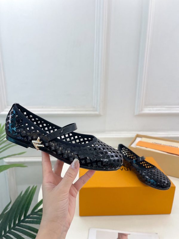 ルイヴィトン 靴 LV パンプス ロミー バレリーナ バレエシューズ 2025 新作 lv303365 ブラック N品 ルイヴィトン バレリーナ - 画像 (6)