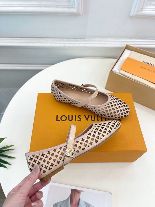 ルイヴィトン 靴 LV パンプス ロミー バレリーナ バレエシューズ 2025 新作 lv303367 ブラウン N品 ルイヴィトン バレリーナ - 画像 (9)