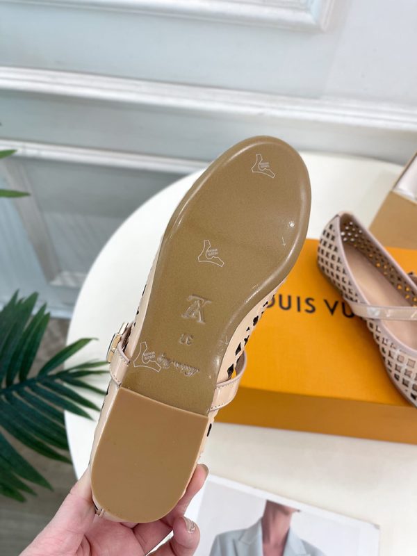 ルイヴィトン 靴 LV パンプス ロミー バレリーナ バレエシューズ 2025 新作 lv303367 ブラウン N品 ルイヴィトン バレリーナ - 画像 (2)