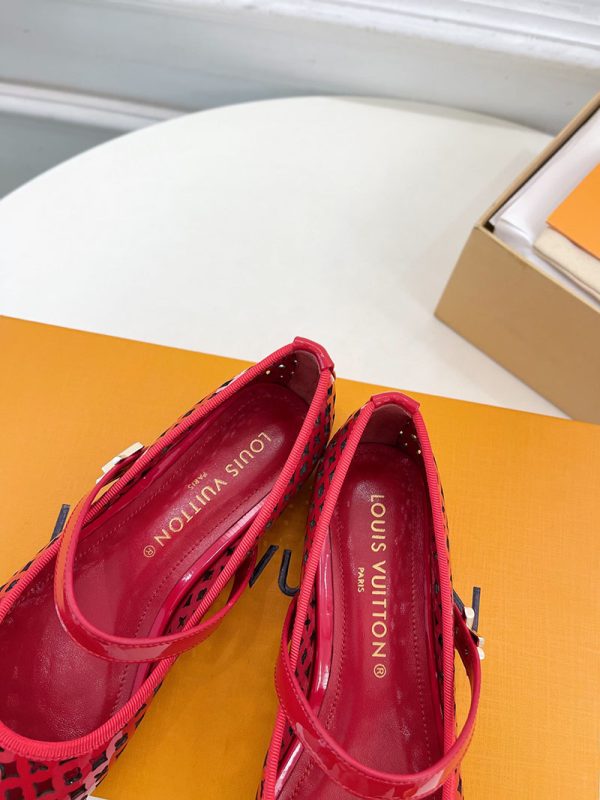 ルイヴィトン 靴 LV パンプス ロミー バレリーナ バレエシューズ 2025 新作 lv303368 レッド N品 ルイヴィトン バレリーナ - 画像 (4)