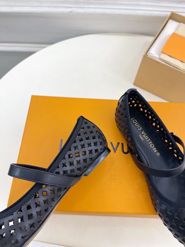 ルイヴィトン 靴 LV パンプス ロミー バレリーナ バレエシューズ 2025 新作 lv303369 ネイビー N品 ルイヴィトン バレリーナ - 画像 (3)
