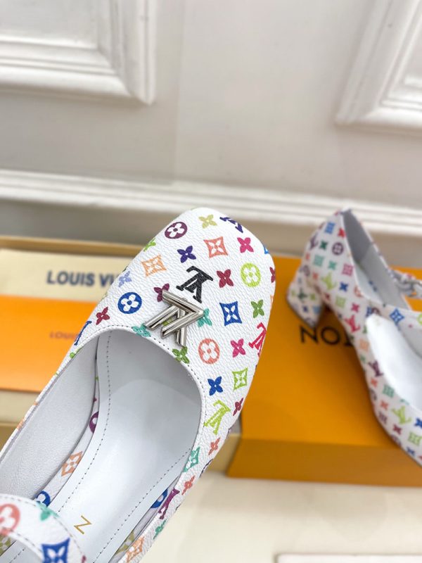 ルイヴィトン 靴 LV メリージェーン パンプス レディース ヒール 5.5cm lv303370 マルチカラー N品 メリージェーン 靴 店舗 - 画像 (5)