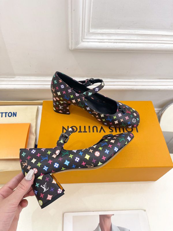 ルイヴィトン 靴 LV メリージェーン パンプス レディース ヒール 5.5cm lv303371 マルチカラー N品 メリージェーン 靴 コーデ - 画像 (7)