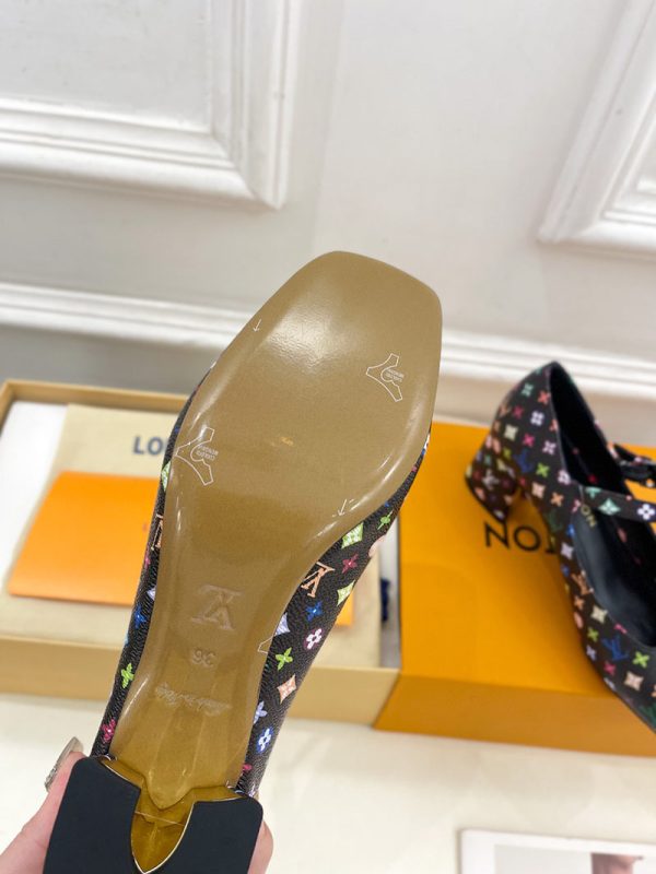ルイヴィトン 靴 LV メリージェーン パンプス レディース ヒール 5.5cm lv303371 マルチカラー N品 メリージェーン 靴 コーデ - 画像 (2)