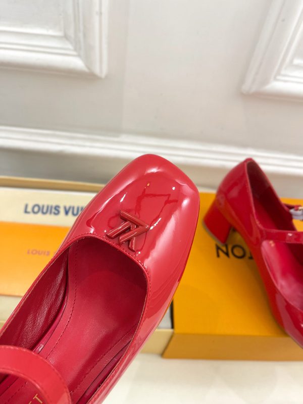 ルイヴィトン 靴 LV メリージェーン パンプス レディース ヒール 5.5cm lv303375 レッド N品 メリージェーン 靴 コーデ - 画像 (5)