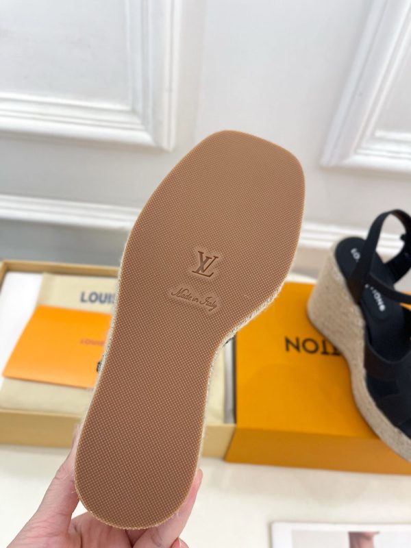 ルイヴィトン 靴 LV サンダル＆エスパドリーユ 2025 新作 レディース靴 lv303389 ブラック N品 ヴィトン サンダル レディース - 画像 (2)