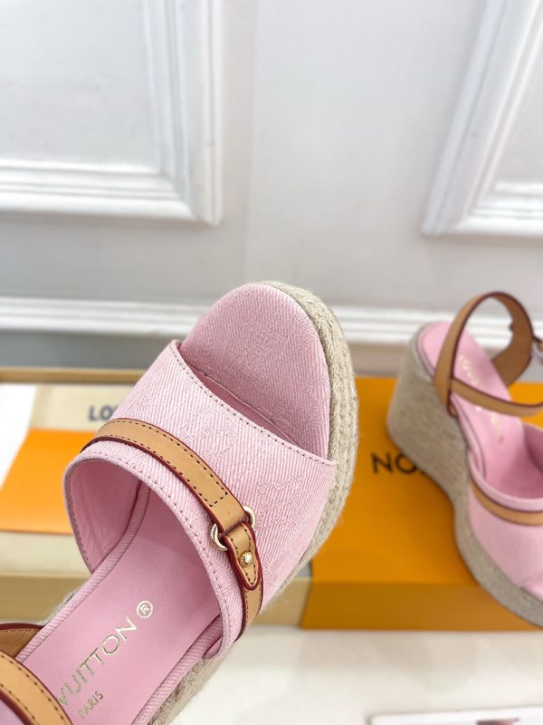 ルイヴィトン 靴 LV サンダル＆エスパドリーユ 2025 新作 レディース靴 lv303401 ピンク N品 レディース サンダルトレンド 2025 - 画像 (5)