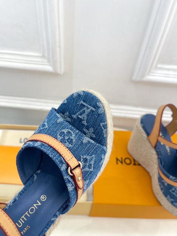 ルイヴィトン 靴 LV サンダル＆エスパドリーユ 2025 新作 レディース靴 lv303402 ブルー N品 レディース サンダルトレンド 2025 - 画像 (5)