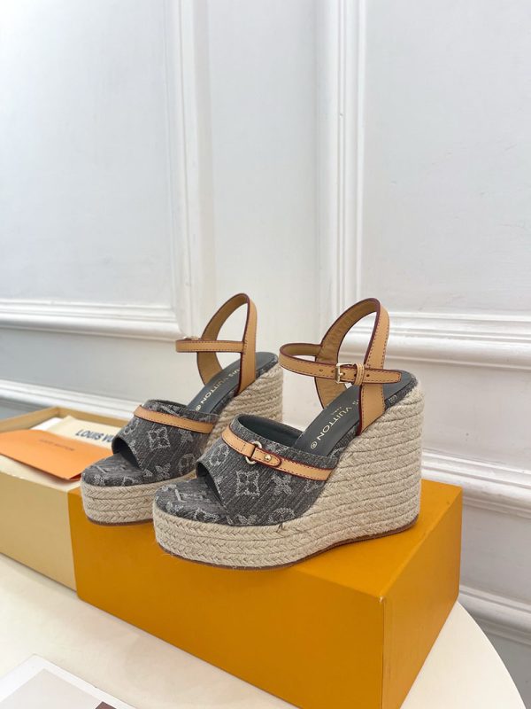 ルイヴィトン 靴 LV サンダル＆エスパドリーユ 2025 新作 レディース靴 lv303403 グレー N品 サンダル レディース 人気 40代 - 画像 (8)