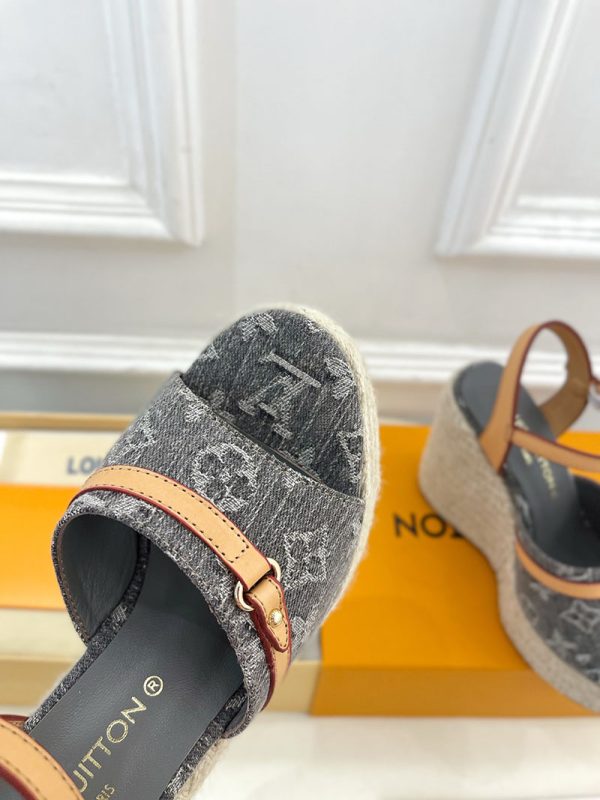 ルイヴィトン 靴 LV サンダル＆エスパドリーユ 2025 新作 レディース靴 lv303403 グレー N品 サンダル レディース 人気 40代 - 画像 (5)