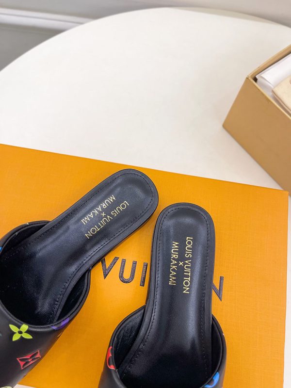 ルイヴィトン 靴 ルイ・ヴィトン x 村上隆コレクション フラットミュール lv303406 ルイヴィトン 村上隆 2025 取り扱い店舗 - 画像 (4)