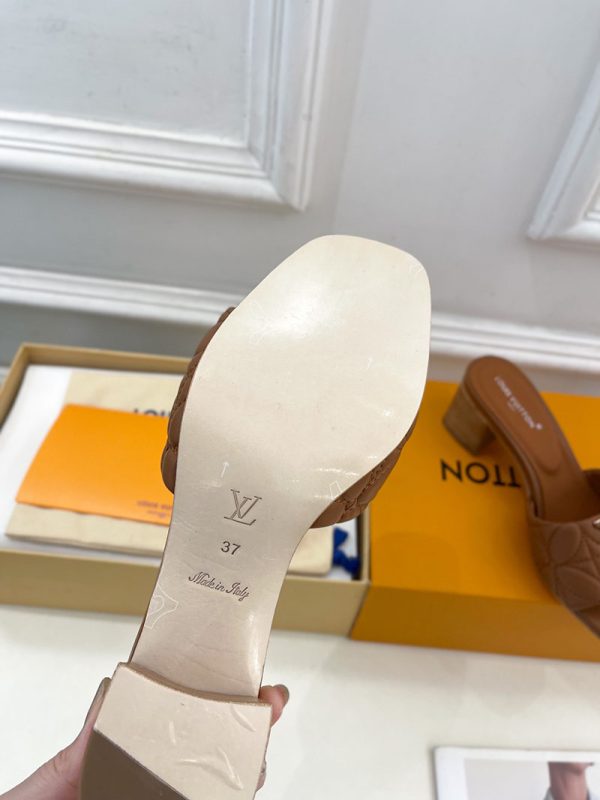 ルイヴィトン 靴 LV マレ ミュール 2025新作 ヒール5cm ブラウン lv303413 N品 ヴィトン ミュール レディース - 画像 (2)