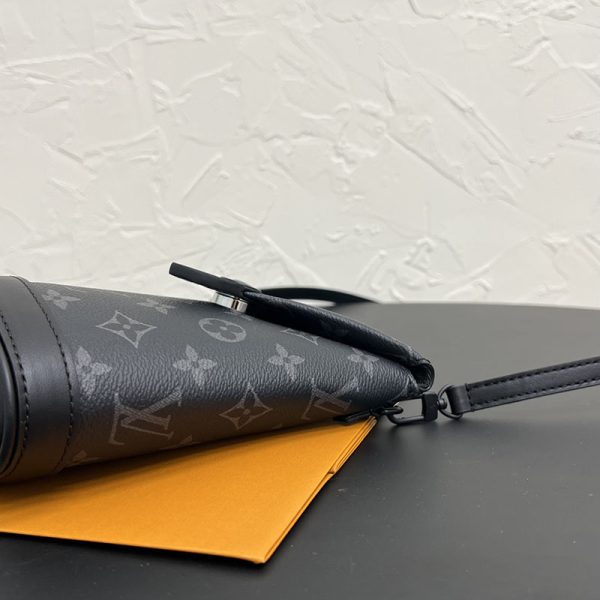 LOUIS VUITTON モノグラム エクリプス エンベロップ ポーチ M11613 メンズ ショルダーバッグ 超N品 - 画像 (8)