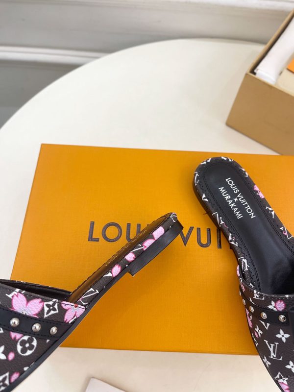 ルイヴィトン 靴 ルイヴィトン 村上隆 2025 ミュール サンダル フラット ブラック lv303420 ルイヴィトン 村上隆 第3章 - 画像 (3)