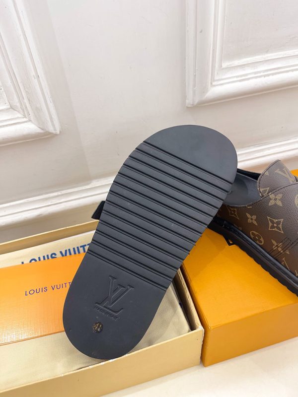 ルイヴィトン 靴 LV コージー ミュール COSY COMFORT 1AAW6K パテント モノグラム･キャンバス - 画像 (2)