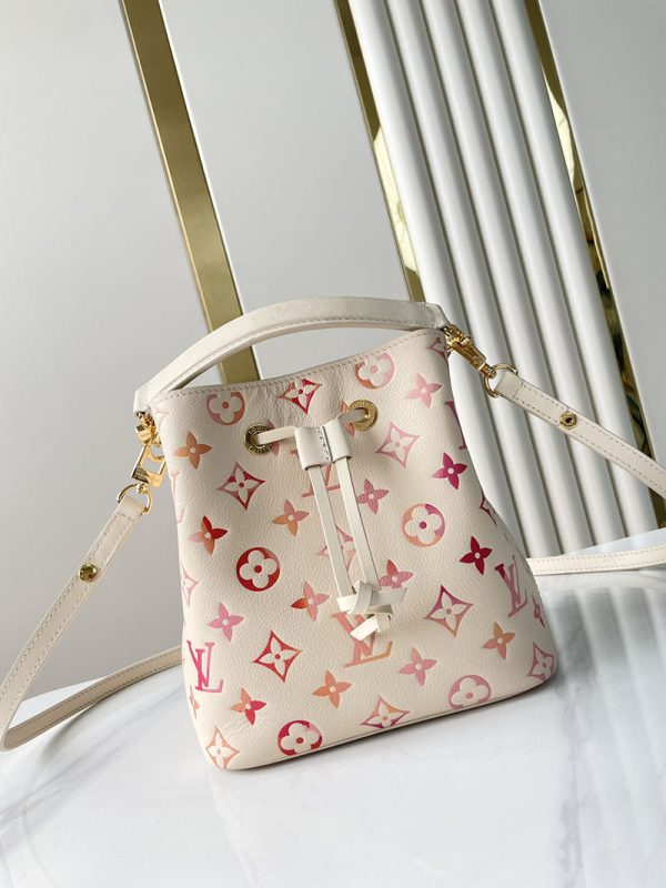 LOUIS VUITTON ネオノエ BB モノグラムアンプラント ハンドバッグ レディース M24649 サンライズ･アクワレル 超N品 - 画像 (9)