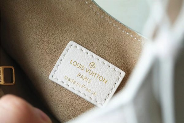 LOUIS VUITTON ロウキー･ショルダーバッグ M24990 Low Key Shoulder Bag Low Key 超N品 - 画像 (3)