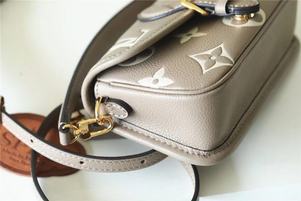 LOUIS VUITTON ショルダーバッグ ハンドバッグ レディース M83300 ナノディアヌ トゥルトレールベージュ 超N品 - 画像 (8)