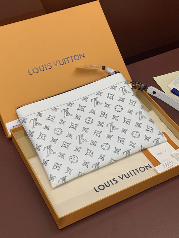 LOUIS VUITTON ポシェット･トゥ･ゴー G65 M14914 サンド モノグラム・シャドウ 超N品 - 画像 (9)