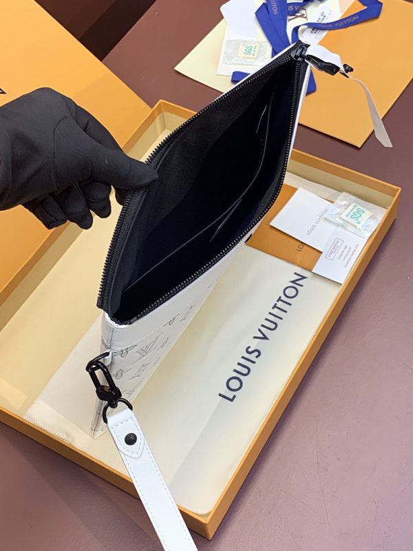 LOUIS VUITTON ポシェット･トゥ･ゴー G65 M14914 サンド モノグラム・シャドウ 超N品 - 画像 (8)