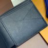 LOUIS VUITTON 二つ折り財布 ポルトフォイユ・ミュルティプル モノグラム・シャドウ ブルーマリーヌ M83379 超N品 - 画像 (6)