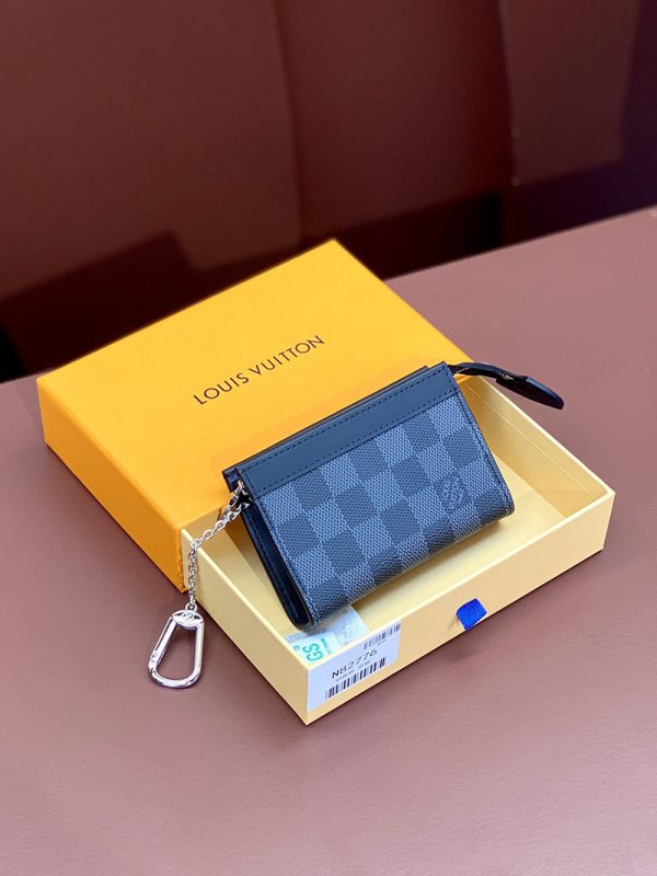 ルイヴィトン カードケース 財布代わり