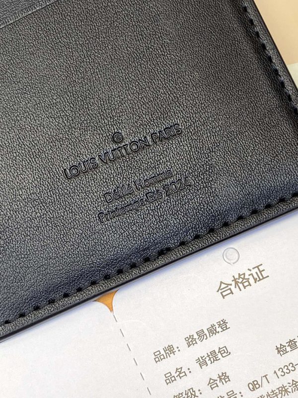 LOUIS VUITTON 二つ折り長財布 メンズ LOUIS VUITTON Wallet ブラック シルバー M83190 超N品 - 画像 (4)