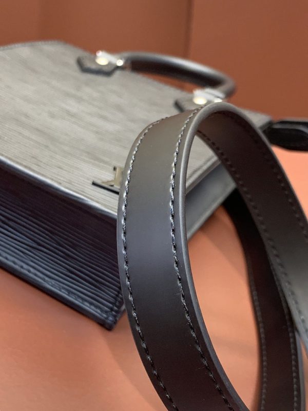 LOUIS VUITTON エピ プティット サックプラ M69441 2wayショルダーバッグ バッグ メンズ レディース M69441 超N品 - 画像 (3)