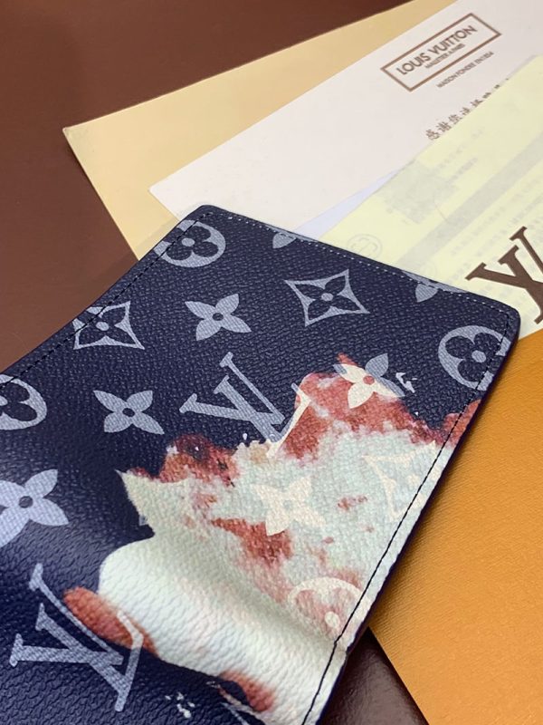 LOUIS VUITTON M82827　ポルトフォイユ・ミュルティプル　モノグラム・ブリーチ　インクブルー　2つ折り財布　小銭入れなし　メンズ 超N品 - 画像 (3)