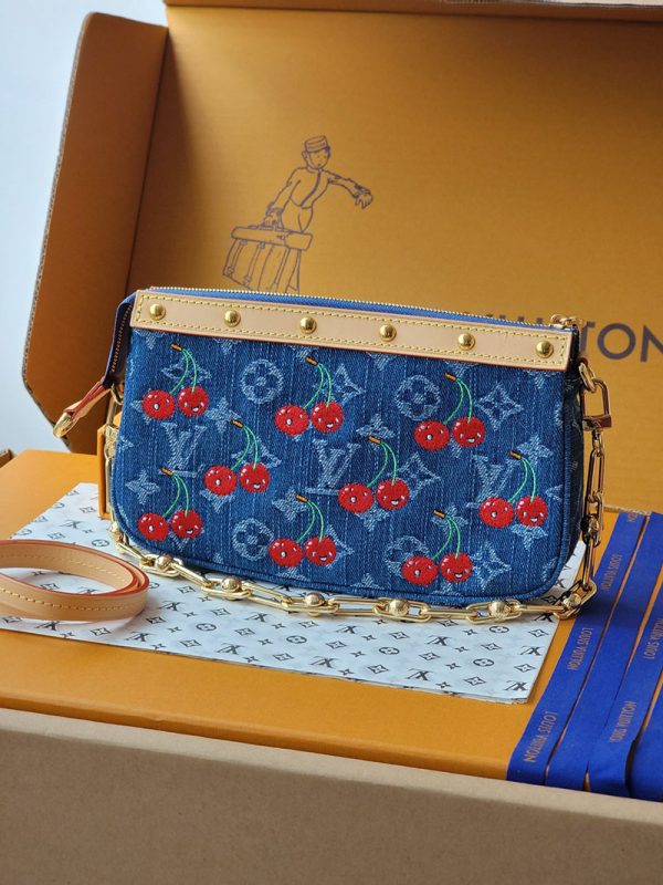 LOUIS VUITTON ルイヴィトン x 村上隆 ポシェット アクセソワール チェリーデニムブルー M13994 超N品 - 画像 (9)
