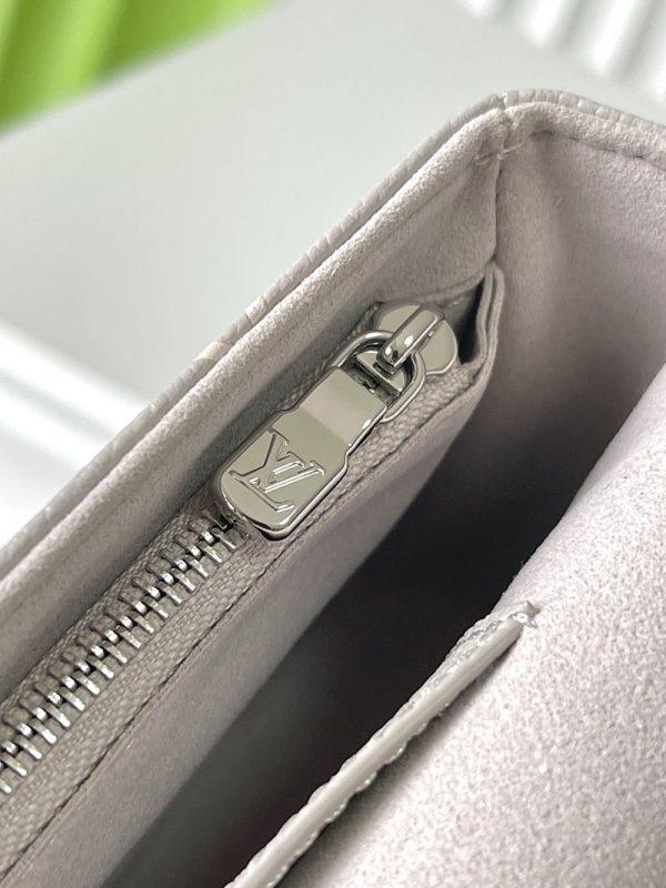 LOUIS VUITTON ウォレット オン チェーン・アイビー モノグラム・アンプラント ブリューム グレー/ホワイトクオーツ M14225 超N品 - 画像 (4)