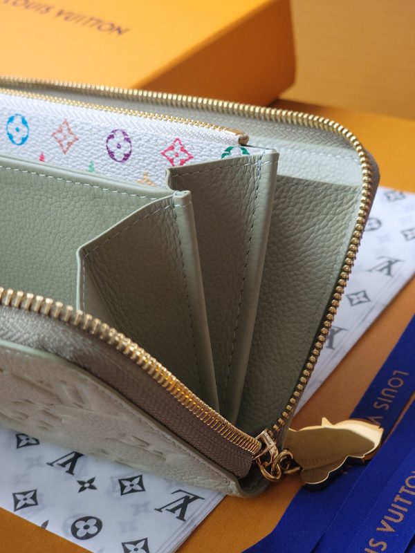 LOUIS VUITTON LV × TM ジッピー･ウォレット lv301555 クレイ グリーン 超N品 ルイヴィトン 村上隆 2025 財布 - 画像 (2)