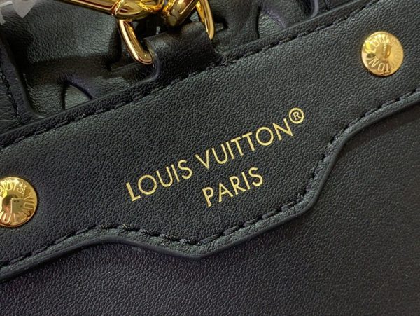 LOUIS VUITTON クッサン バックパックPM M13357 ラムレザー ブラック ゴールド金具 超N品 - 画像 (6)
