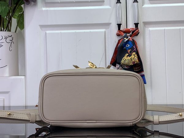 LOUIS VUITTON クッサン バックパックPM M13358 ラムレザー トゥルトレール ゴールド金具 超N品 - 画像 (7)