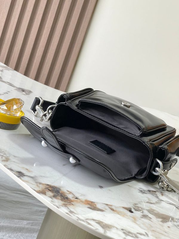 逸品 ルイヴィトン M13989 カーゴ･ウェアラブル ウォレット メンズ ショルダーバッグ 人気 Louis Vuitton - 画像 (3)