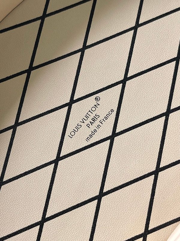 逸品 ルイヴィトン M24843 エリス モノグラムバッグ ミニバッグ LOUIS VUITTON - 画像 (2)