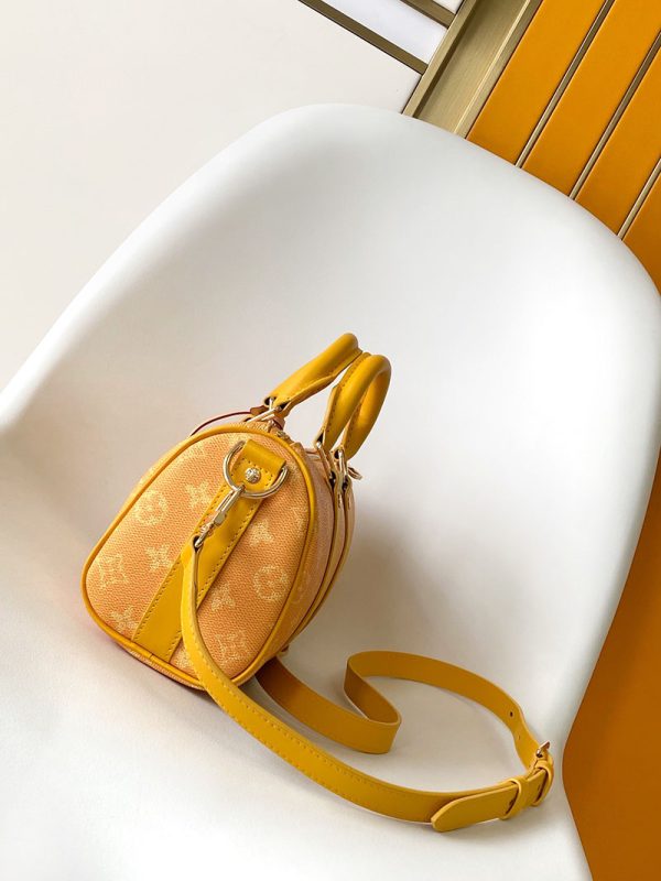 LOUIS VUITTON キーポル バンドリエール25 M13166 ショルダーバッグ メンズ ジョーヌマット イエロー 2WAY レディース 超N品 - 画像 (9)