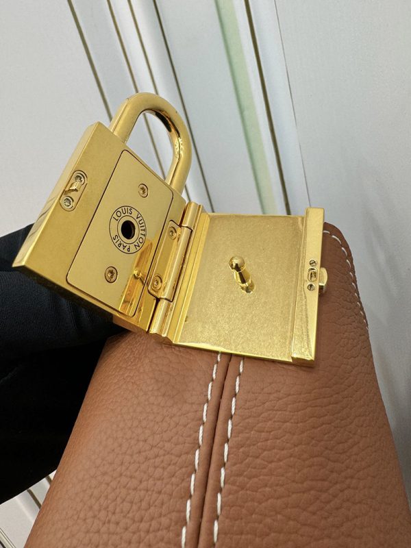 逸品 ルイヴィトン M25354 ロウキー・ホーボーPM ショルダーバッグ レザー コニャック LOUIS VUITTON - 画像 (3)