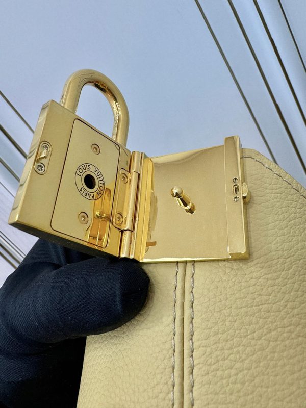 逸品 ルイヴィトン M25353 ロウキー・ホーボーPM ショルダーバッグ レザー イエロー LOUIS VUITTON - 画像 (6)